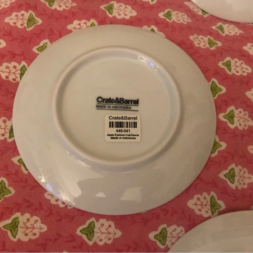 Crate & Barrel Set of 4 White Porcelain Espresso Demitasse Cups with Saucers